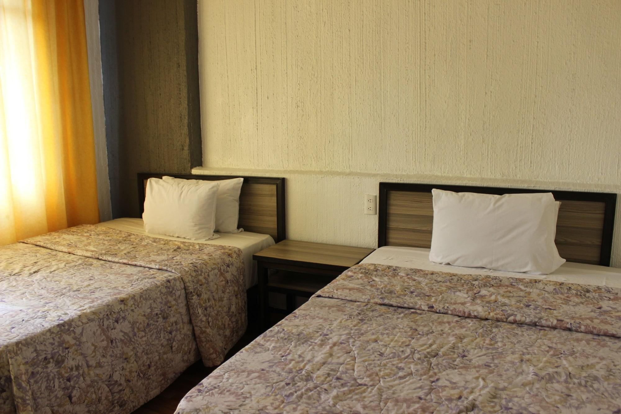 Hotel Oyo Nueva Galicia Guadalajara Esterno foto