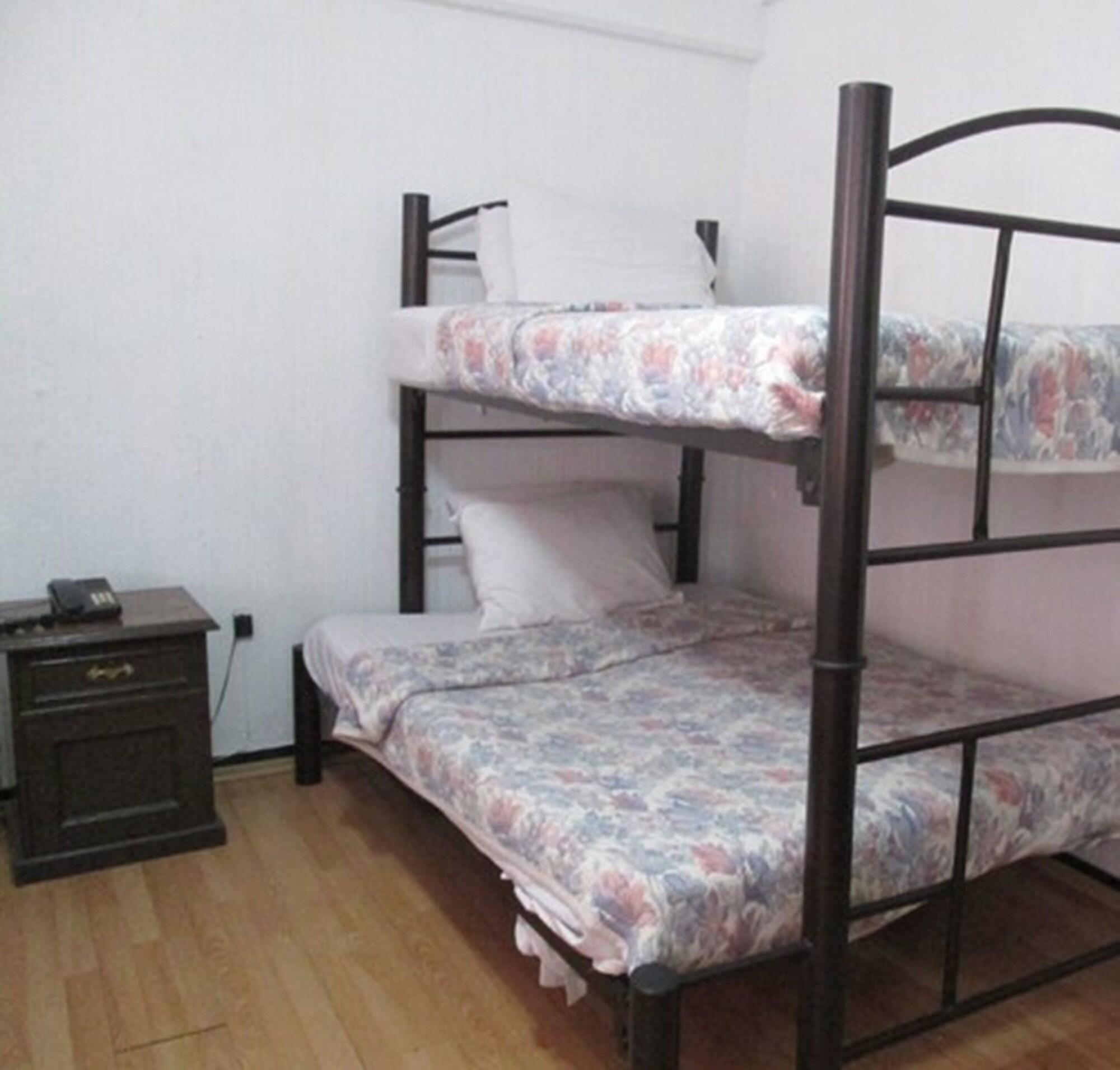 Hotel Oyo Nueva Galicia Guadalajara Esterno foto
