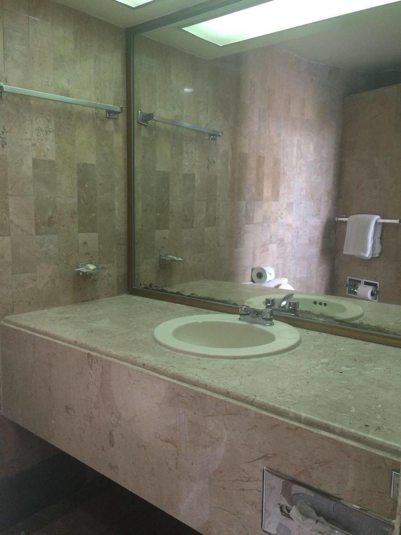 Hotel Oyo Nueva Galicia Guadalajara Esterno foto